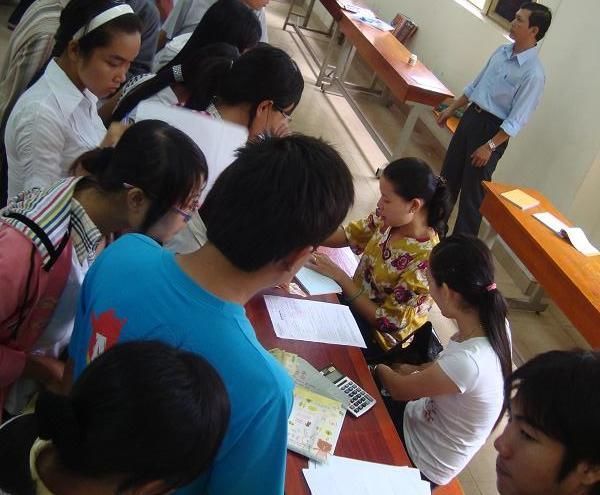 Thí sinh đến chậm 15 ngày xem như bỏ học